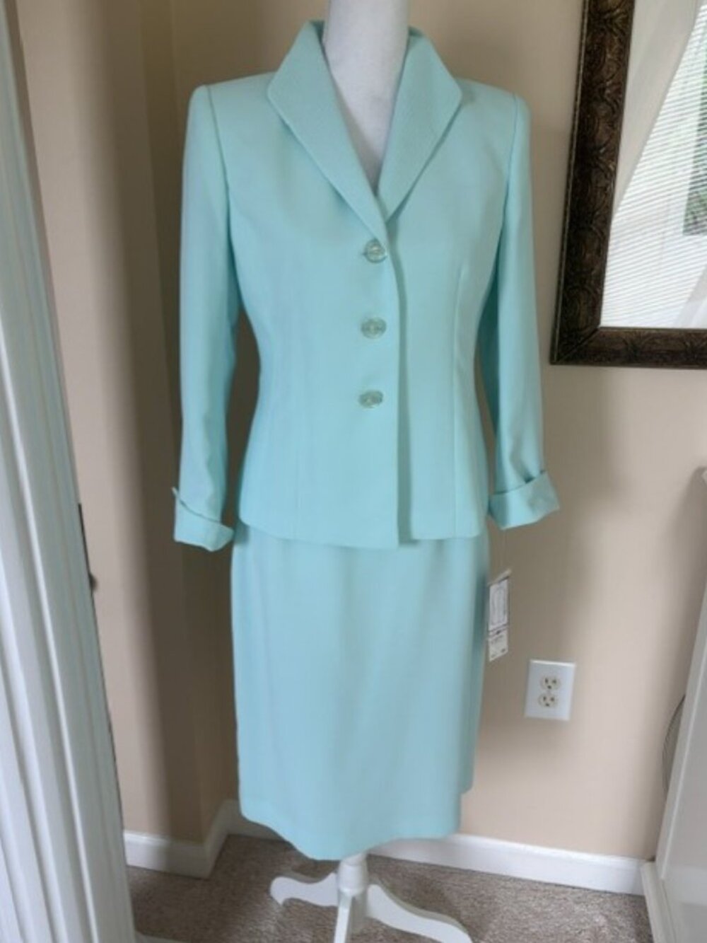 NWT SEAFOAM GREEN CLASSIC EVAN-PICONE SUIT